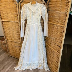 Vintage Elegant White Lace Long Sleeve Dress